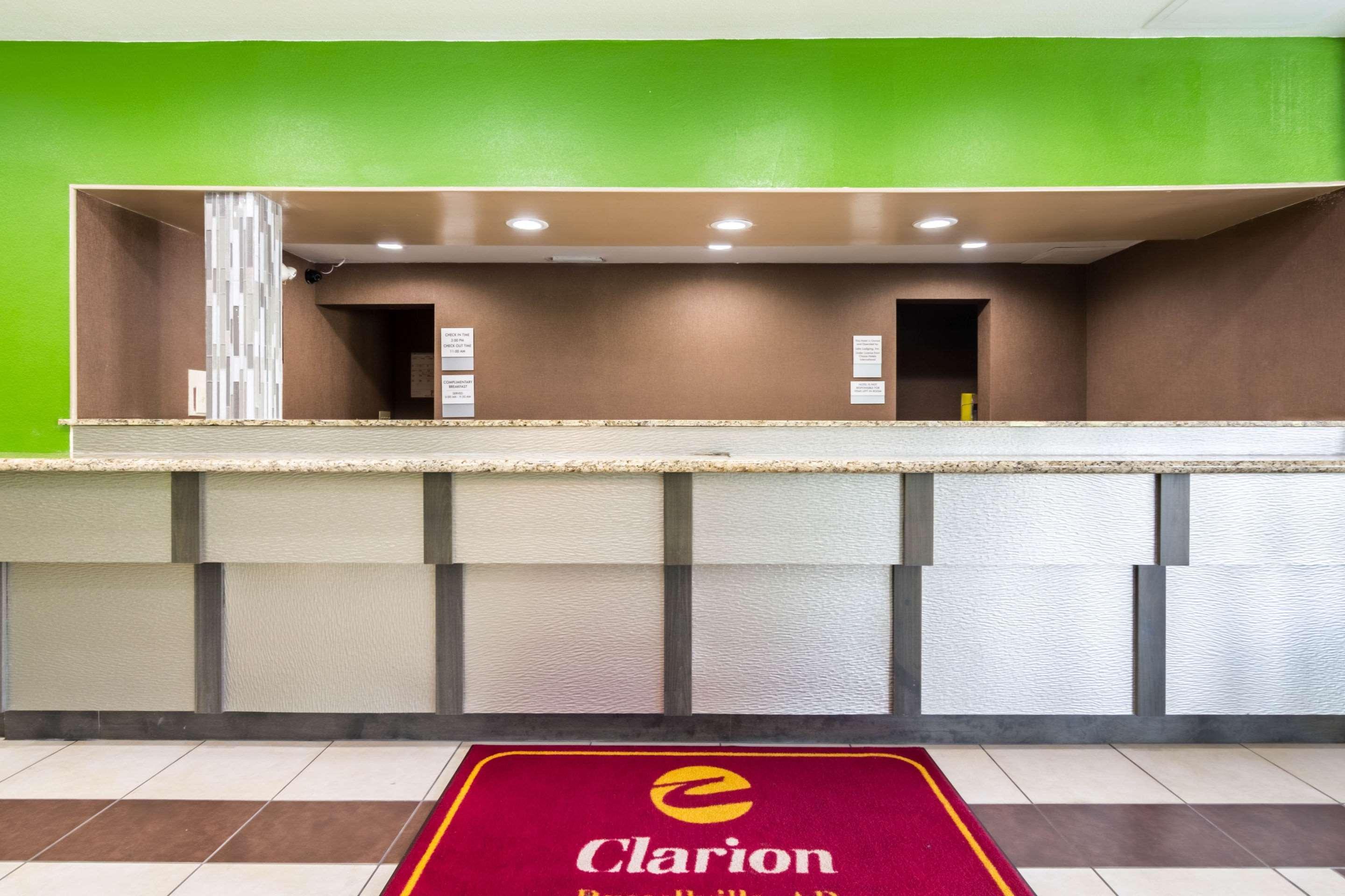 Clarion Inn & Suites Russellville I-40 Exterior foto